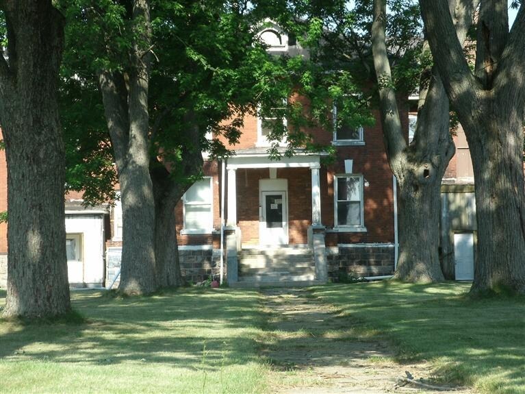 More Photos Of 2940 Cambria Rd, Hillsdale Apartments For Sale