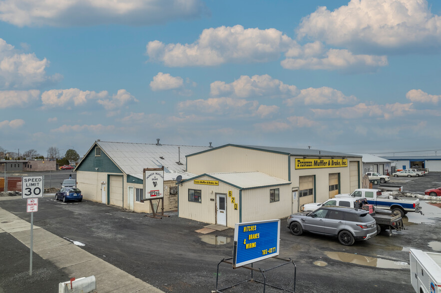 Primary Photo Of 620 E Wheeler Rd, Moses Lake Light Distribution For Sale