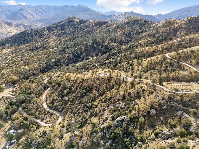 More Photos Of APN# 075-190-30, Bodfish Land For Sale