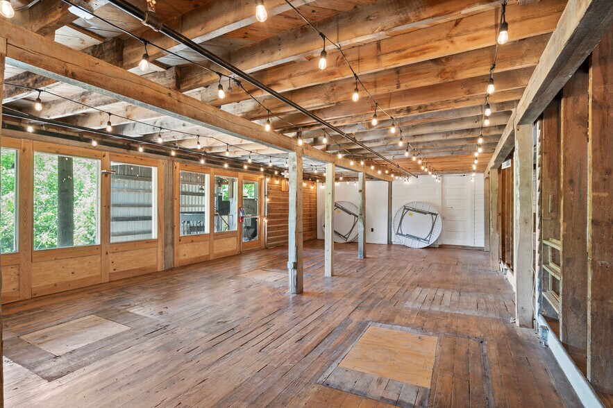 More Photos Of 5455 Bethania Rd, Winston-Salem Storefront Retail Office For Sale