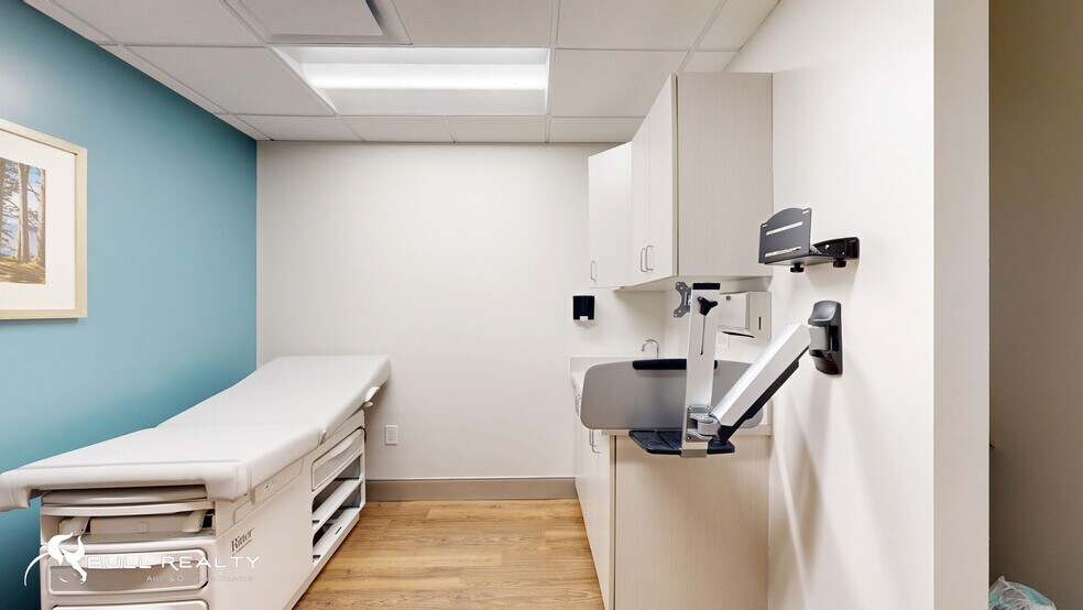 More Photos Of 2550 Windy Hill Rd SE, Marietta Medical For Lease