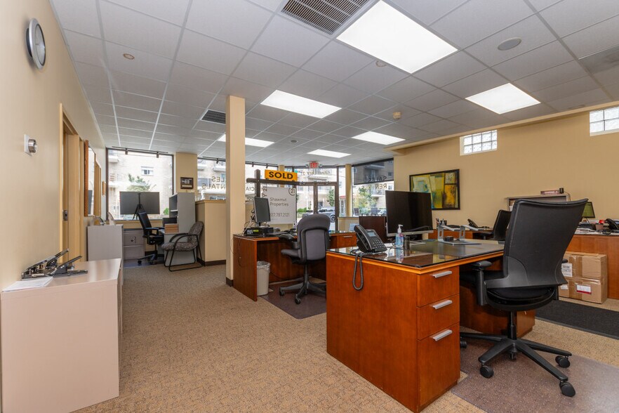 More Photos Of 136 Tremont St, Boston General Retail For Sale