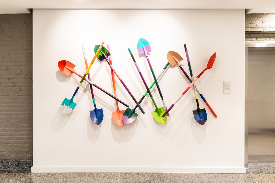 More Photos Of 1923 Vermont Ave NW, Washington Office For Lease