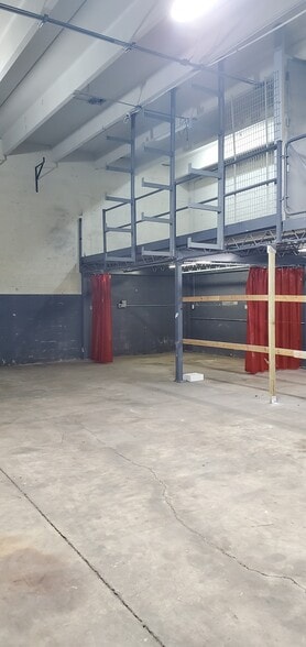 More Photos Of 4201-4237 NW 37th Ave, Miami Warehouse For Lease