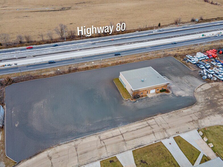 More Photos Of 20604 Burl Ct, Joliet Manufacturing For Sale