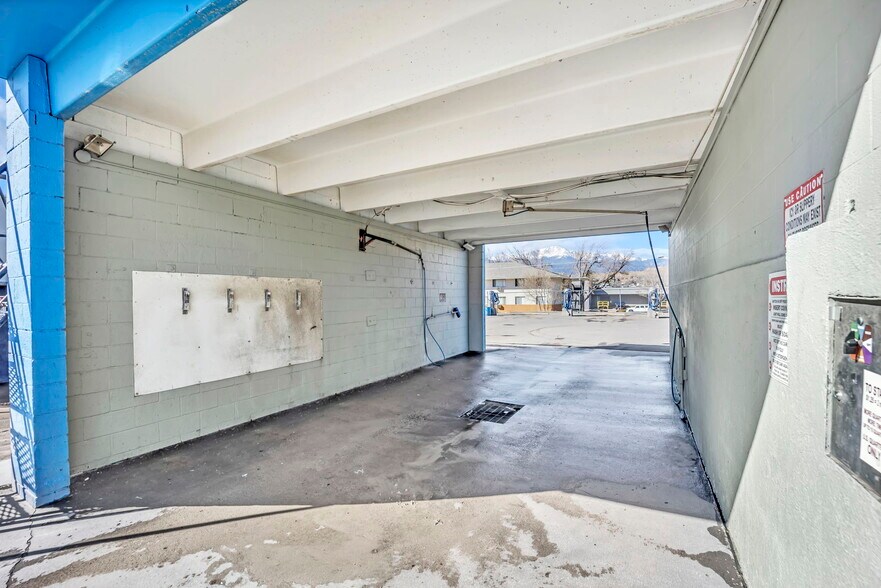 More Photos Of 2938 Beacon St, Colorado Springs Carwash For Sale