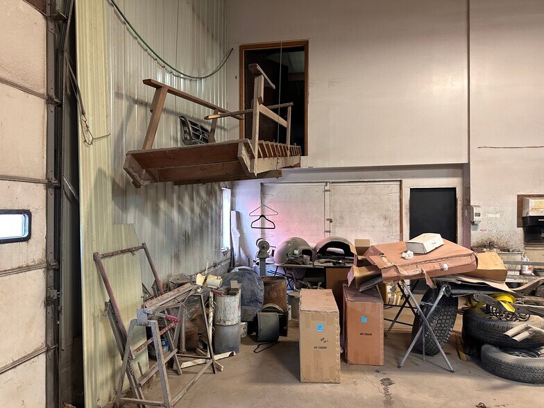 More Photos Of 3945 S Blue Star Dr, Traverse City Service For Sale