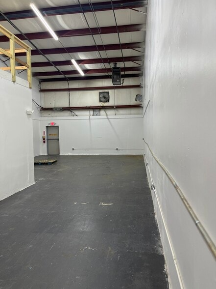 More Photos Of 2910 Cole Ct, Norcross Industrial For Lease