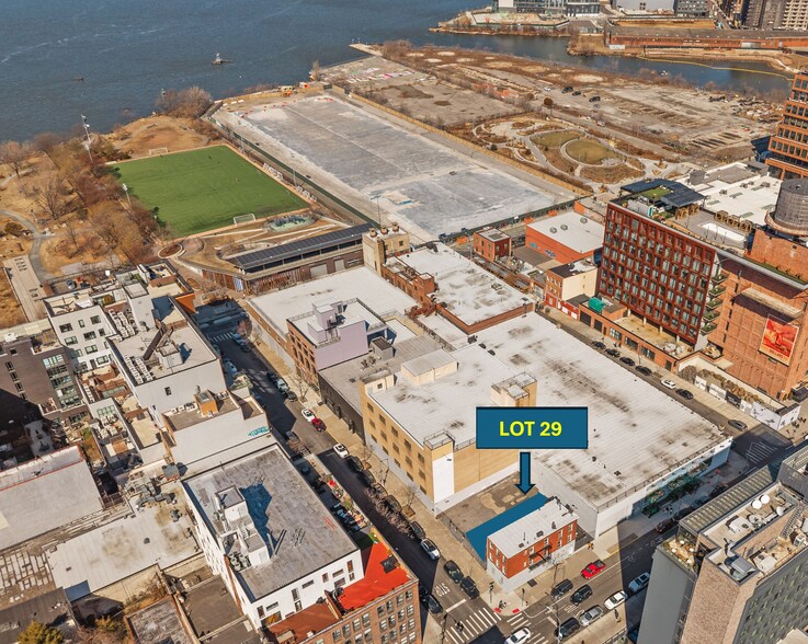 More Photos Of 79 N 9th St, Brooklyn Land For Sale