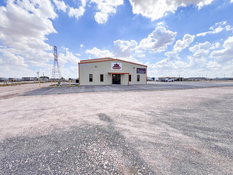 Primary Photo Of 140 Eaglehart Rd, Odessa Warehouse For Sale