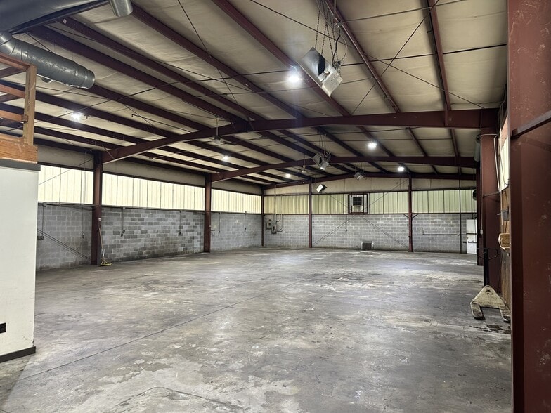 More Photos Of 1651 Sigman Rd NW, Conyers Flex For Sale