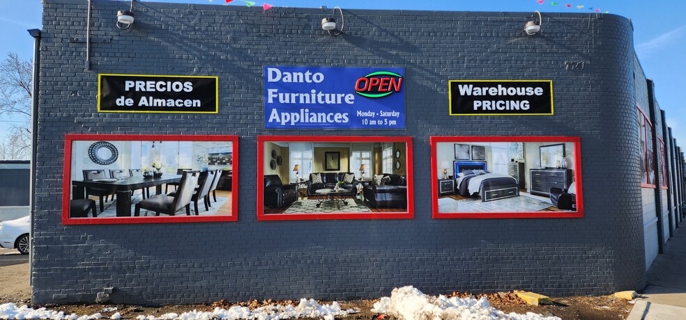 More Photos Of 7741 Dix St, Detroit Showroom For Sale