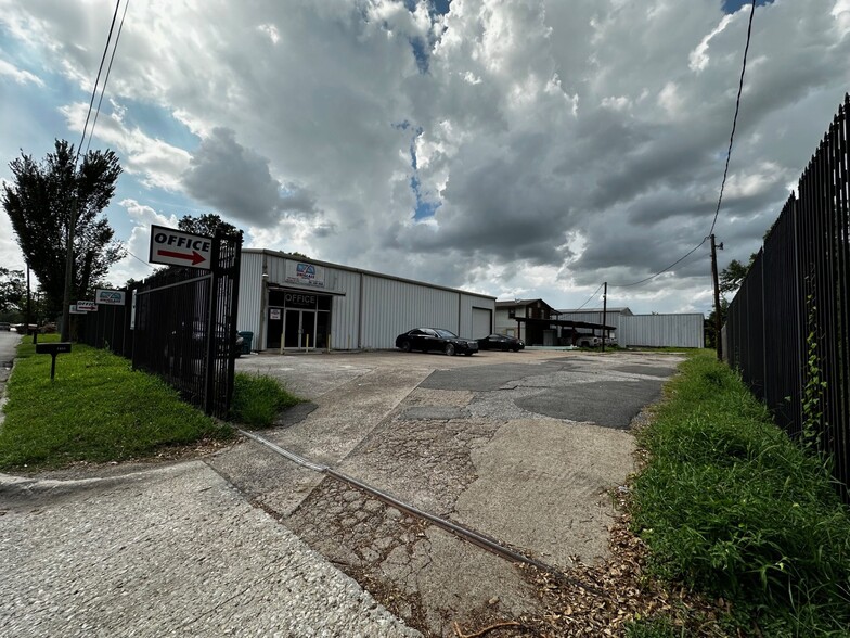 Primary Photo Of 1453 Hopper Rd, Houston Warehouse For Sale