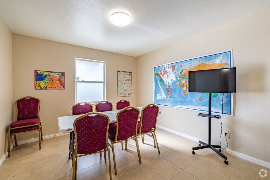 More Photos Of 2915 Broadway Blvd, Garland Religious Facility For Sale