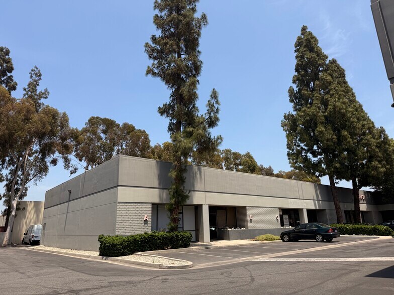More Photos Of 11721 Telegraph Rd, Santa Fe Springs Unknown For Lease