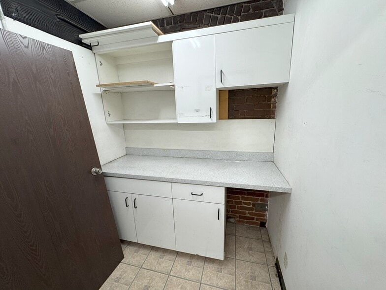 More Photos Of 822-824 Wall St, Los Angeles Storefront Retail Office For Lease