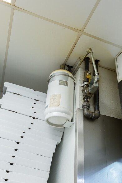 More Photos Of 1140 Kermit St, Plainview Restaurant For Sale