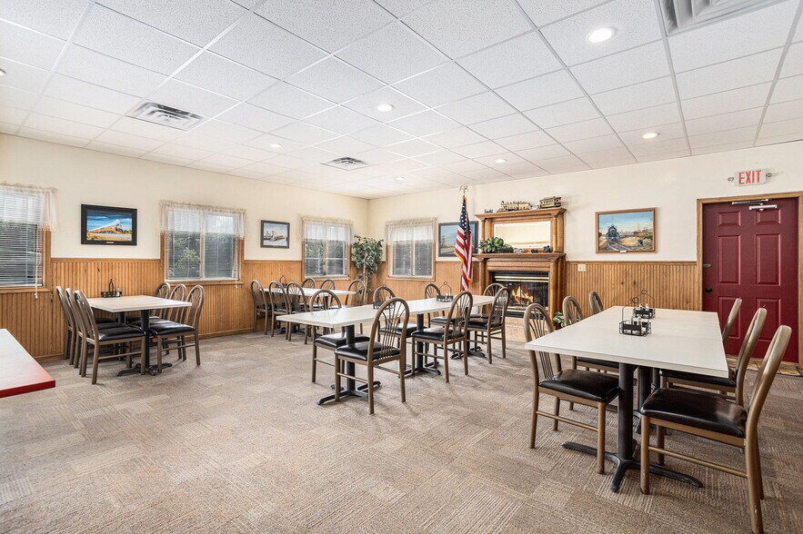 More Photos Of 6225 W D Ave, Kalamazoo Restaurant For Sale