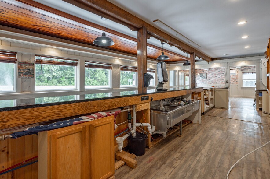 More Photos Of 944 Gibbons Hwy, Wilton Restaurant For Sale