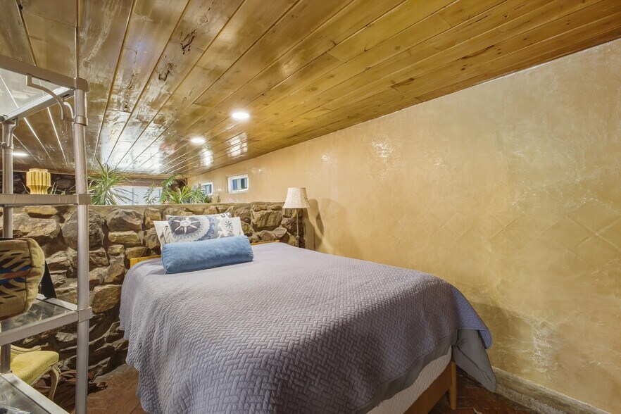 More Photos Of 24 Matisse Rd NE, Albuquerque Apartments For Sale