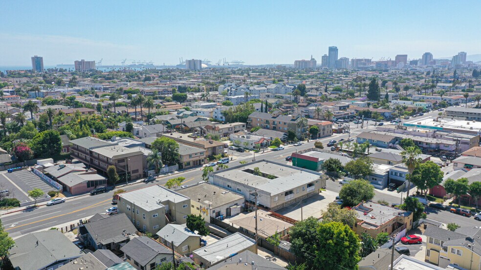 More Photos Of 2117-2119 E 7th St, Long Beach Storefront Retail Residential For Sale