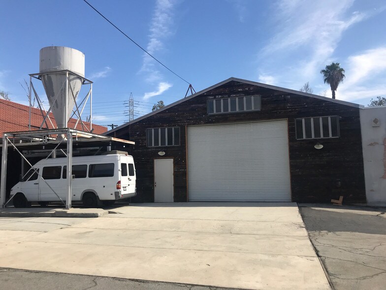 More Photos Of 2425 Glover Pl, Los Angeles Unknown For Lease