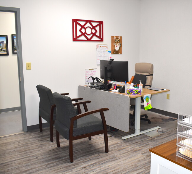 More Photos Of 6975 Flat Rock Rd, Midland Office For Lease