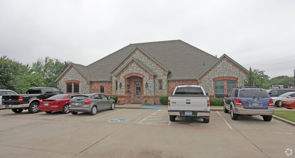 Primary Photo Of 5592 Davis Blvd, North Richland Hills Office Residential For Sale
