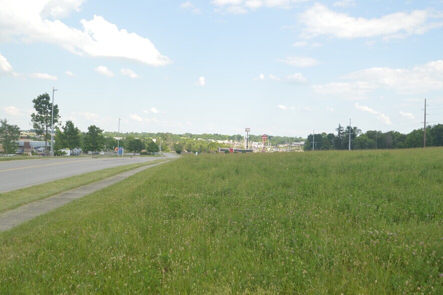 More Photos Of 395 Croxton Way, Winchester Land For Sale