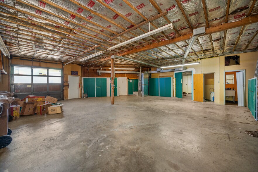 More Photos Of 1211 W Northwest Blvd, Spokane General Retail For Sale