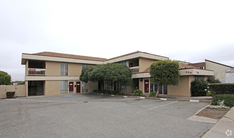 Primary Photo Of 229 Reindollar Ave, Marina Office For Lease