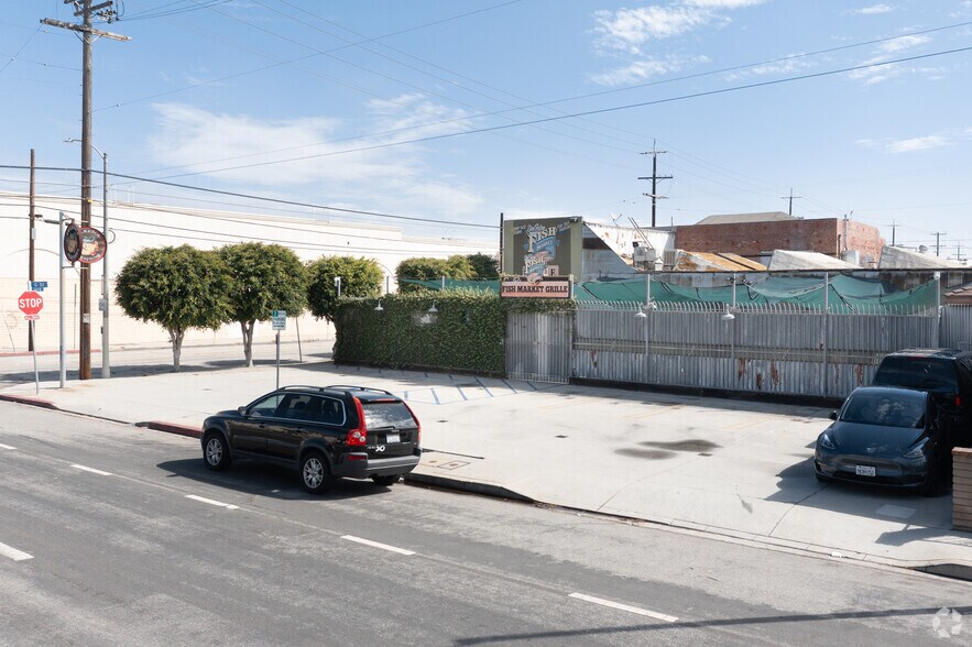 More Photos Of 120 W G St, Wilmington Refrigeration Cold Storage For Lease