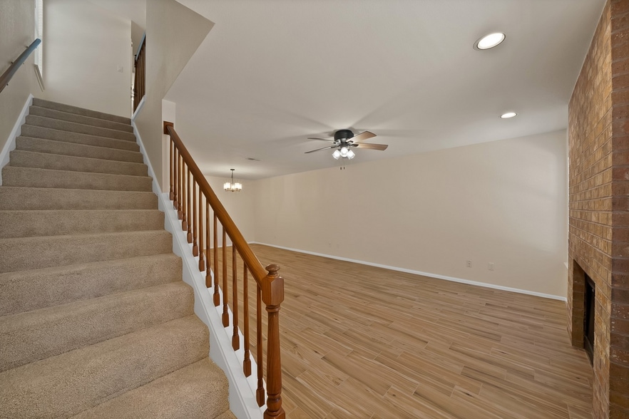 More Photos Of 2415 Sanguinet St, Fort Worth Apartments For Sale