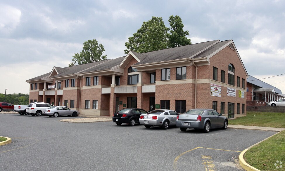 Primary Photo Of 2046-2048 Jefferson Davis Hwy, Stafford Office For Lease