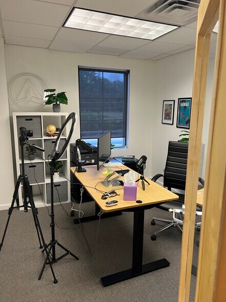 More Photos Of 21 NJ-31, Pennington General Retail For Lease