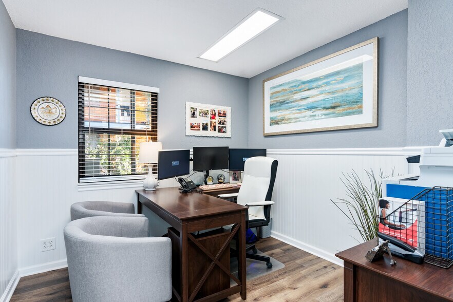 More Photos Of 2023 Lockhill Selma Rd, San Antonio Office Residential For Sale