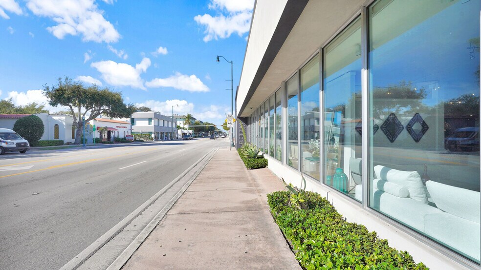 More Photos Of 4795-4797 SW 8th St, Miami Freestanding For Lease