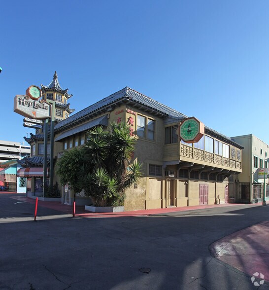 More Photos Of 950 Mei Ling Way, Los Angeles Restaurant For Lease