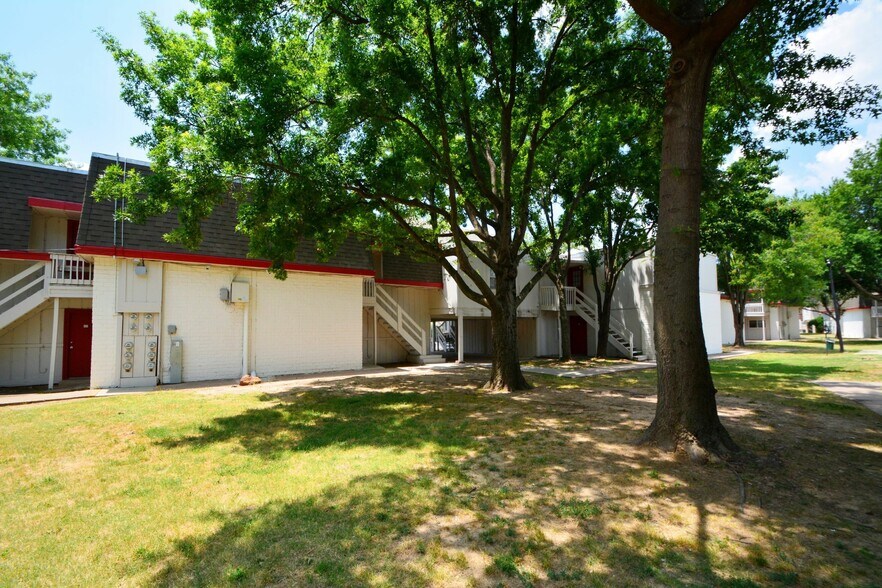 More Photos Of 3218 S 93rd East Ave, Tulsa Apartments For Sale