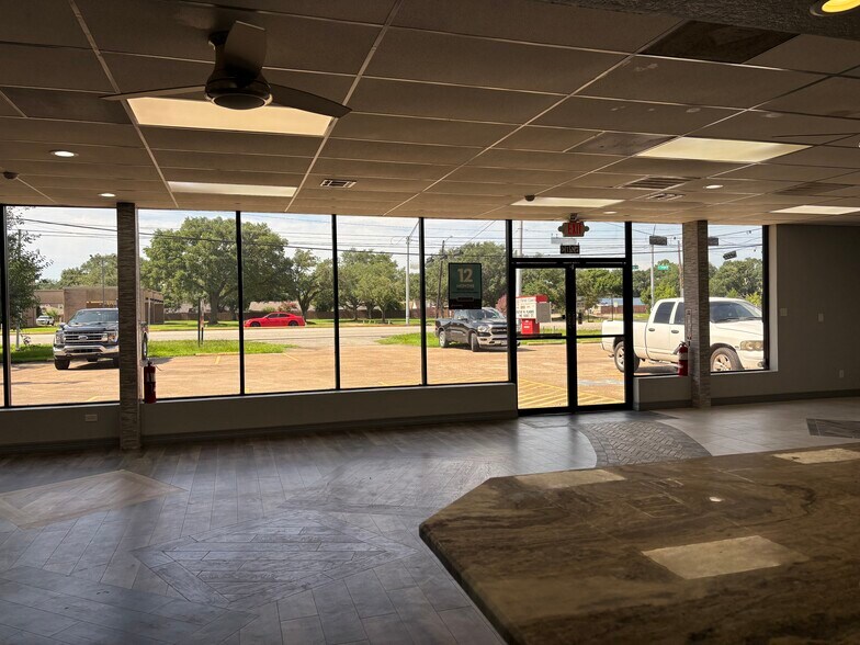 More Photos Of 5203-5205 Broadway St, Pearland Storefront Retail Office For Sale