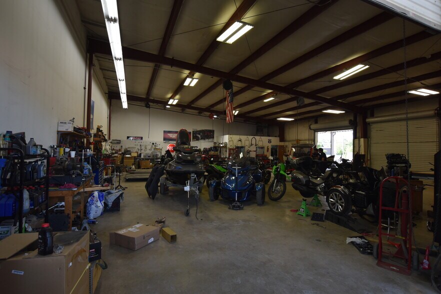 More Photos Of 4917 Highway 58, Chattanooga Auto Dealership For Lease