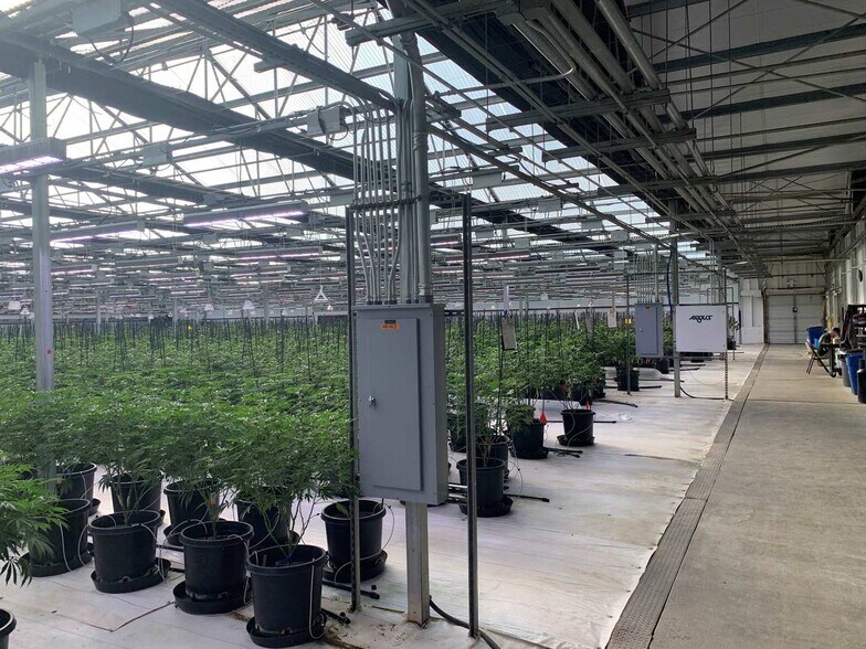 More Photos Of 2572 N Road 1 E, Chino Valley Industrial For Sale
