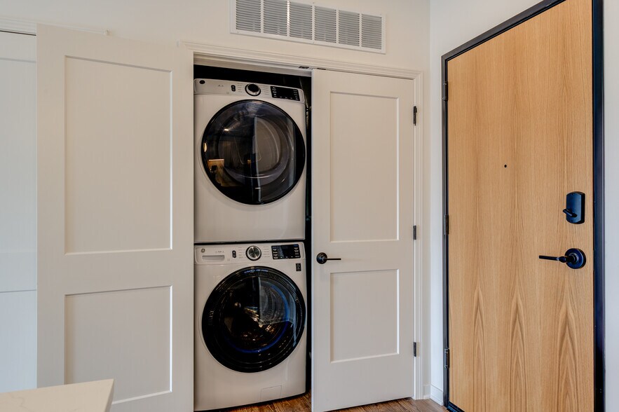 More Photos Of 416 N Kirkwood Rd, Kirkwood Apartments For Sale
