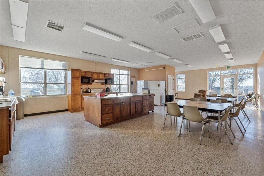 More Photos Of 21551 270th St, Mc Clelland Office For Sale