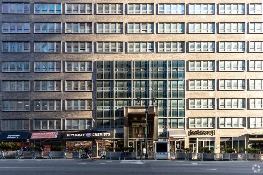 More Photos Of 800 Second Ave, New York Medical For Lease