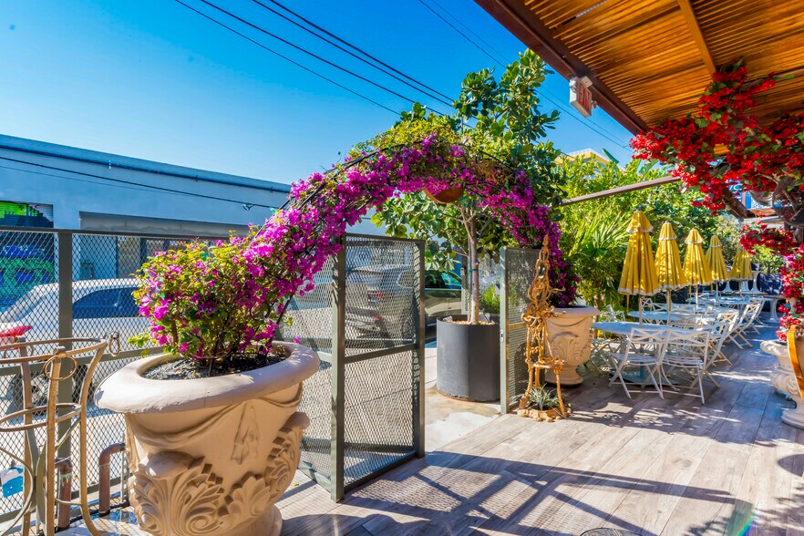 More Photos Of 2509 N Miami Ave, Miami Loft Creative Space For Lease