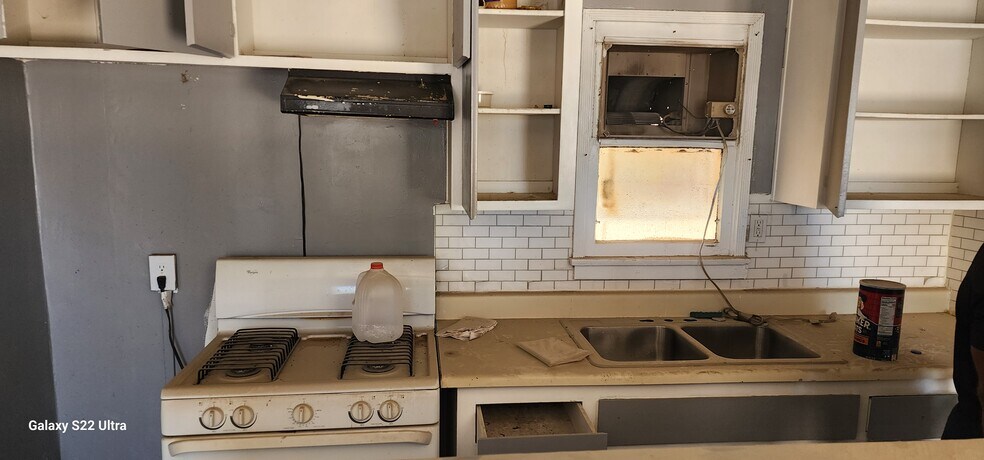 More Photos Of 17742 D St, Victorville Apartments For Sale