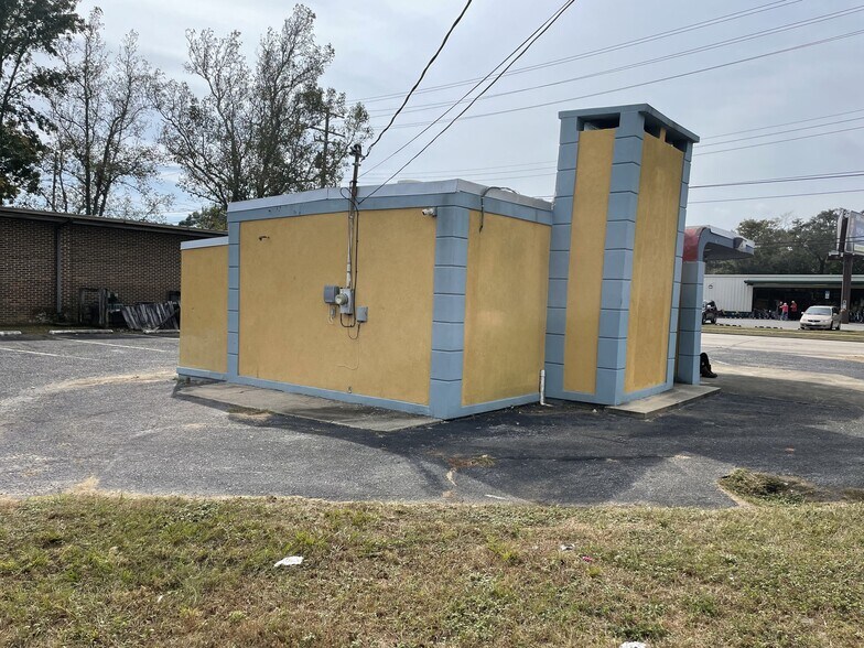 More Photos Of 2120 N Palafox St, Pensacola Fast Food For Lease