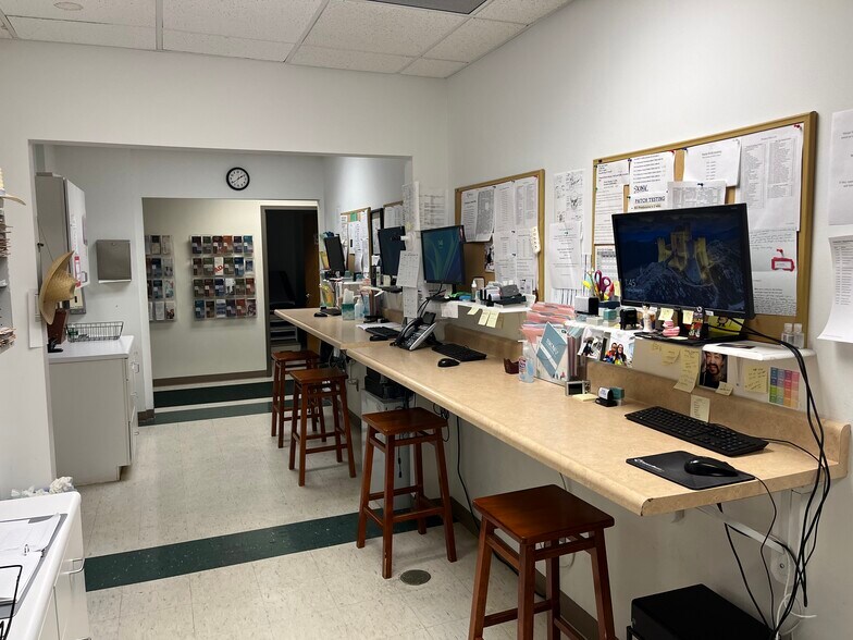 More Photos Of 1547 Columbia Tpke, Castleton On Hudson Medical For Sale