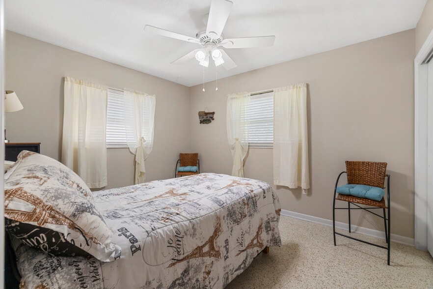 More Photos Of 207 W Wheeler Rd, Seffner Assisted Living For Sale